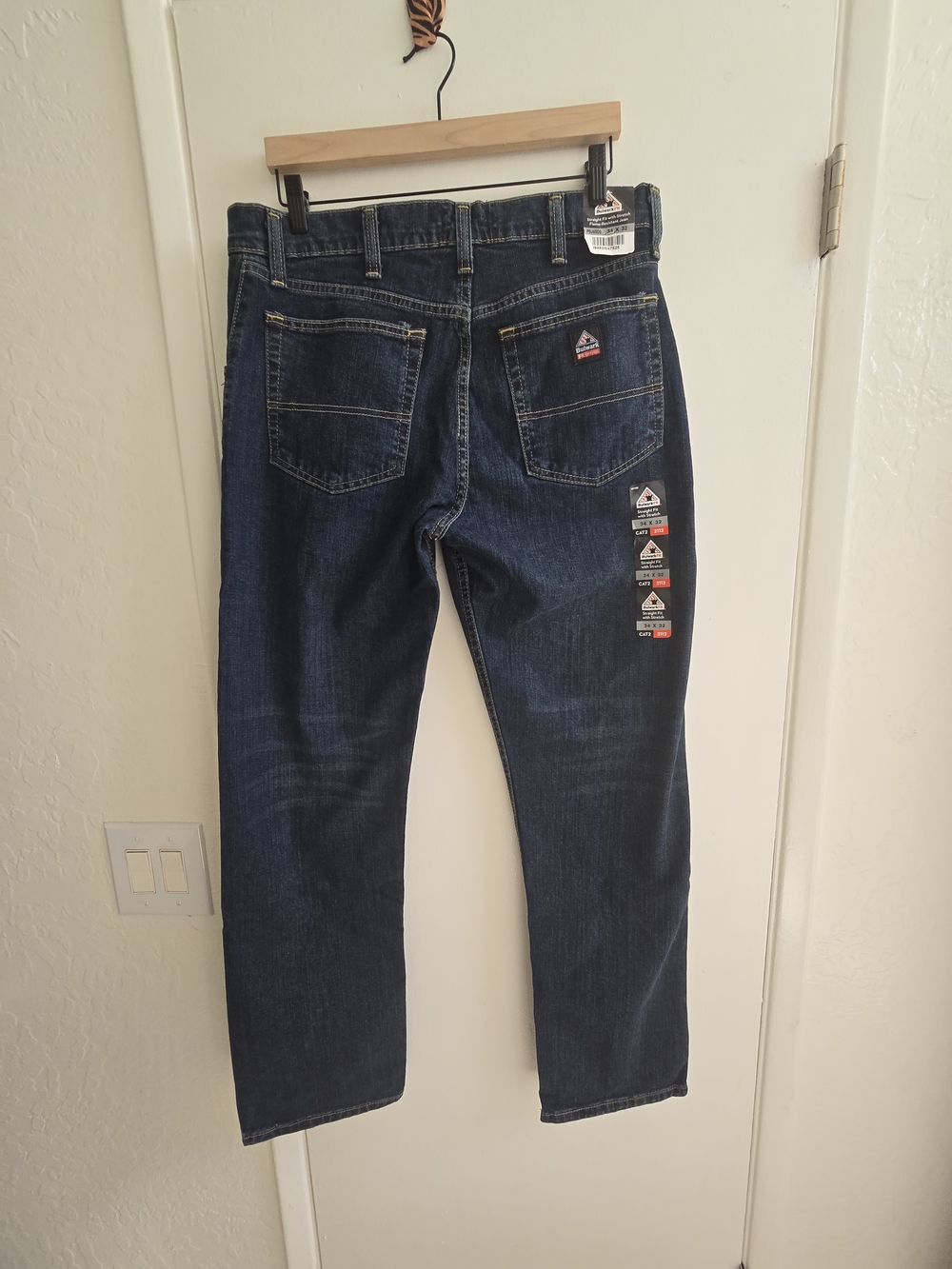 Bulwork Cat 2 FR Men's Jeans - Dark Blue. Sz 32x32 NWT